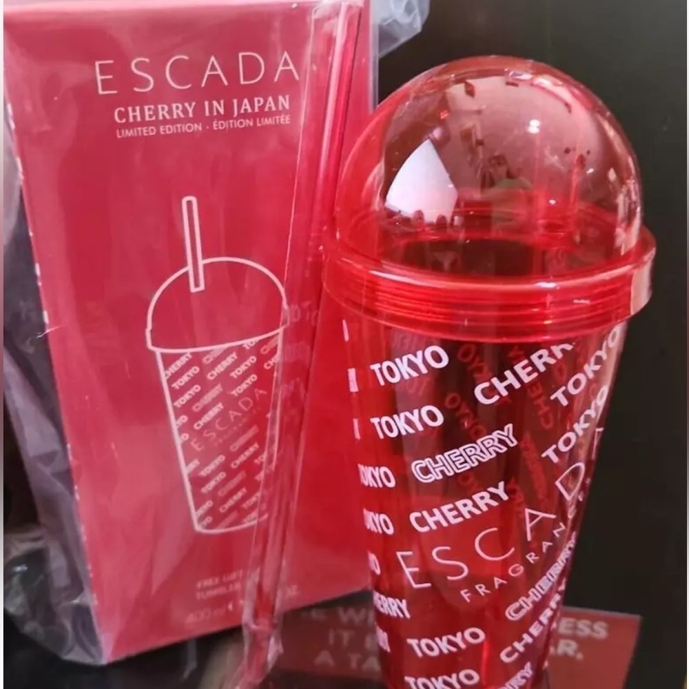 2/$30 Escada Cherry In Japan Red Tumbler with straw 14 oz - Picture 4 of 5
